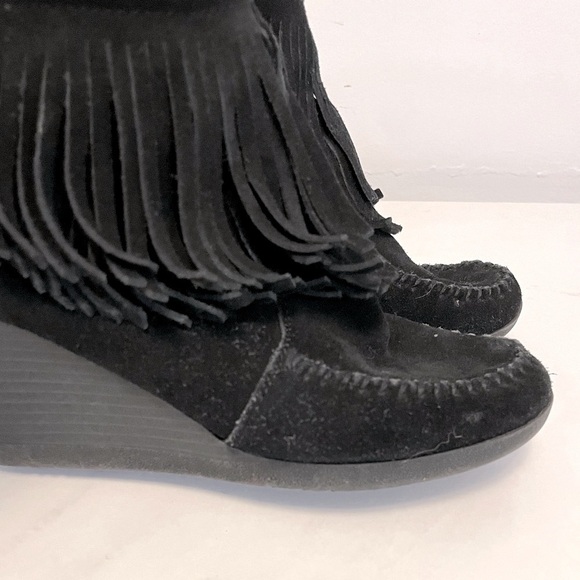 MINNETONKA MOCCASIN Wedge Fringe Ankle Boot - Picture 4 of 15